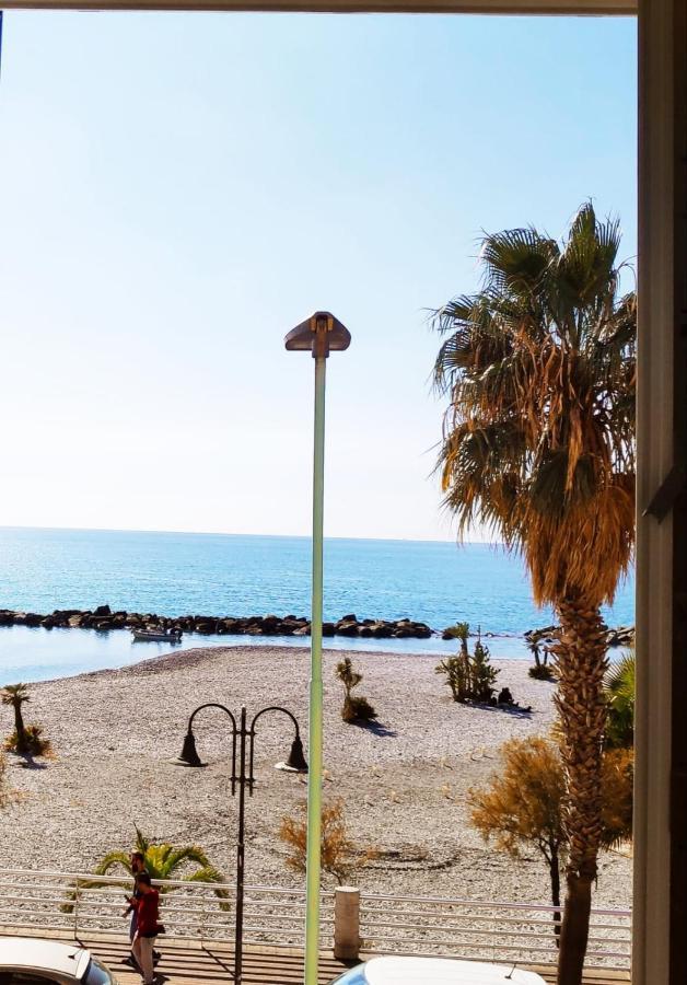 Apartament Tuffonelblu Ventimiglia Zewnętrze zdjęcie